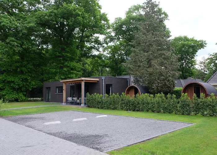The White Oak - Luxe 4 Persoons Bungalow Met Prive Sauna Voorthuizen